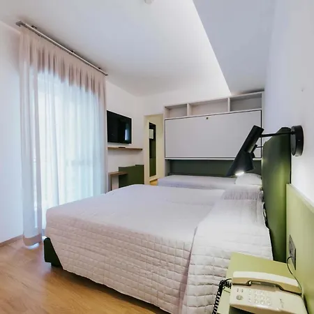 Отель La Serena 3*